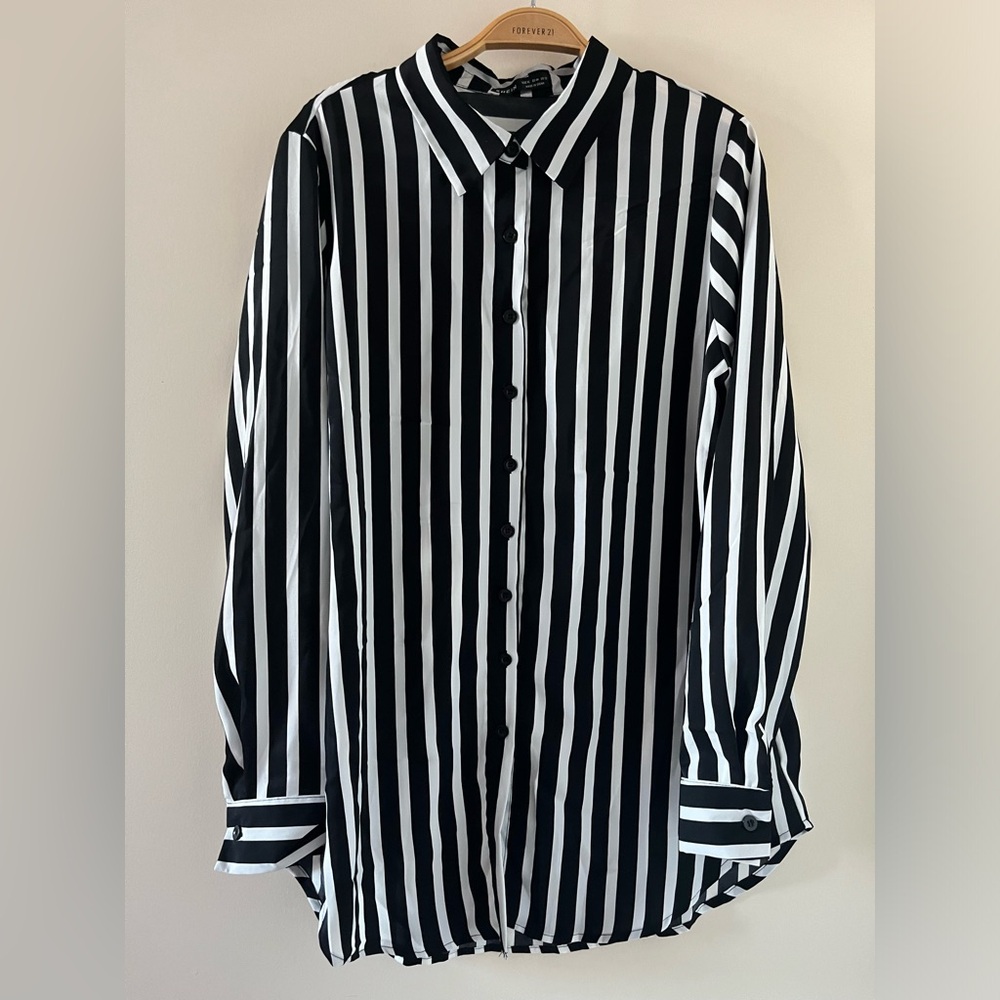Shein black and white striped shirt 🖤🤍